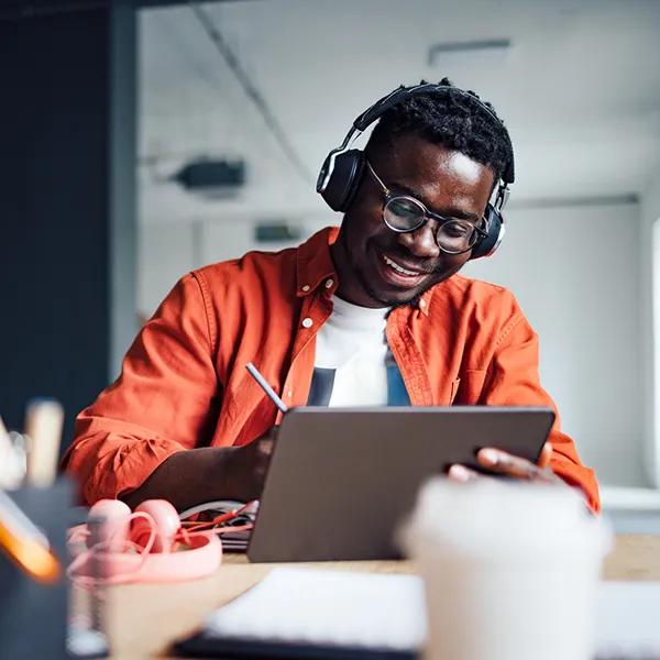 eLearning and Instructional Design man on computer